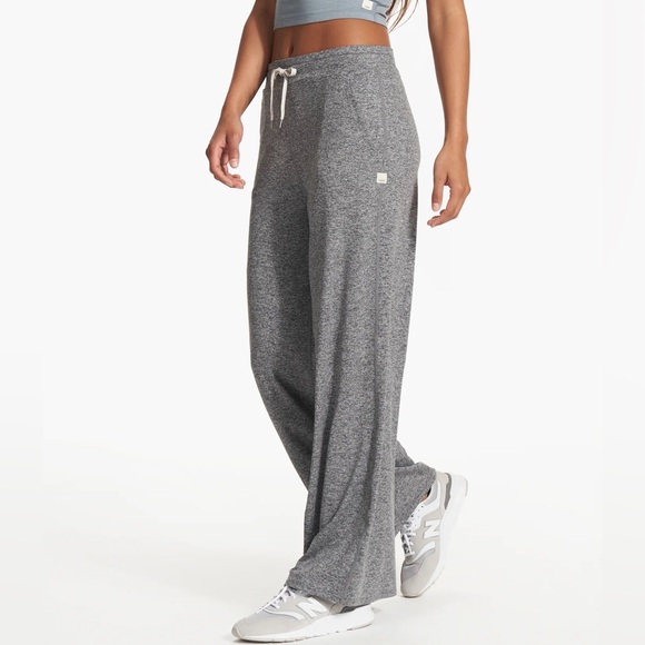 Vuori Pants - 💎EUC💎 Vuori Halo Essential Wide Leg - Short length